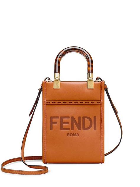 Genti de mana Dama Fendi 